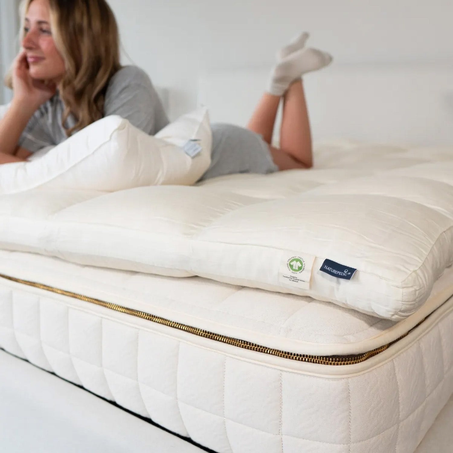 Naturepedic Box-Stitched organic Latex topper