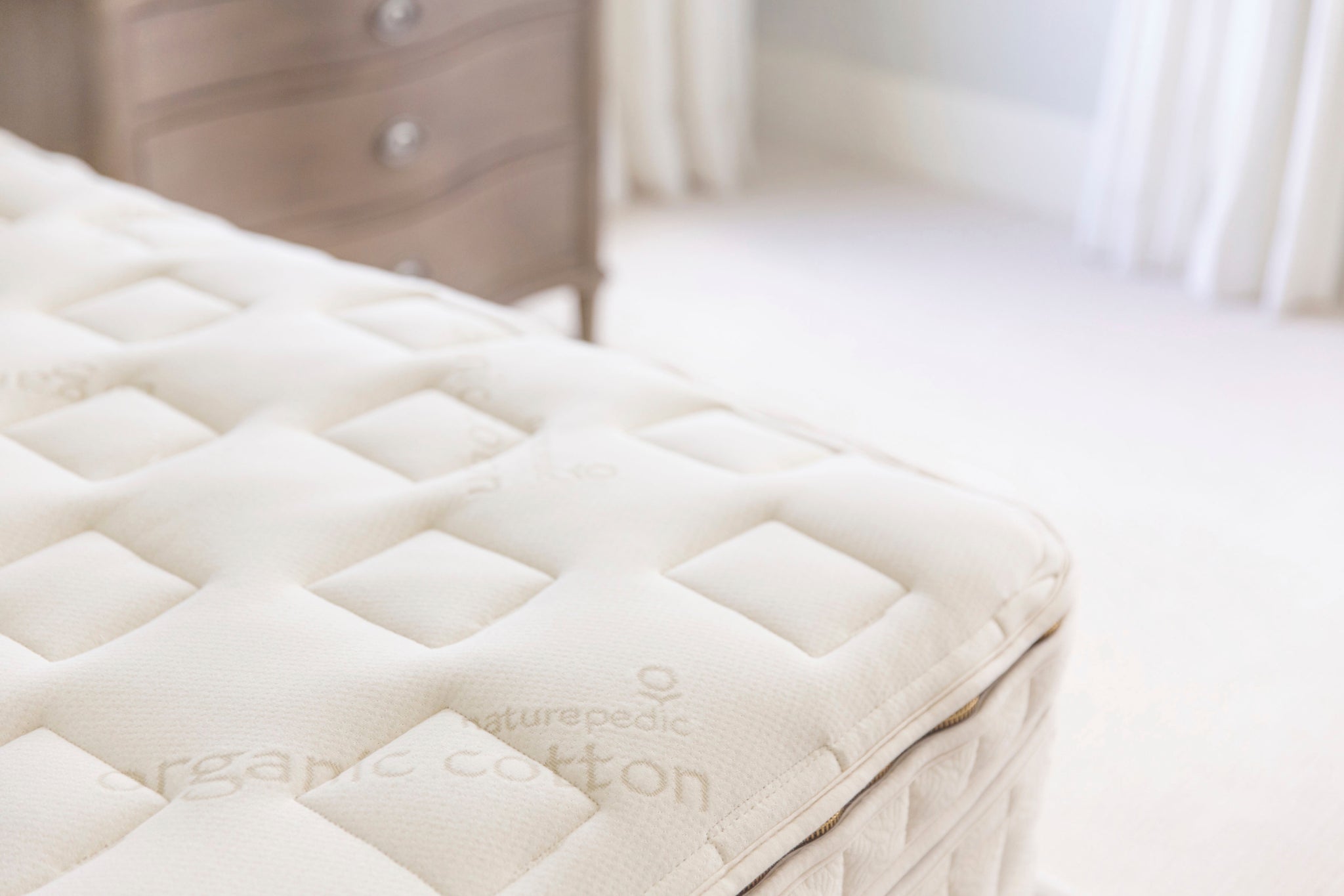 Naturepedic EOS Organic Pillowtop Mattress